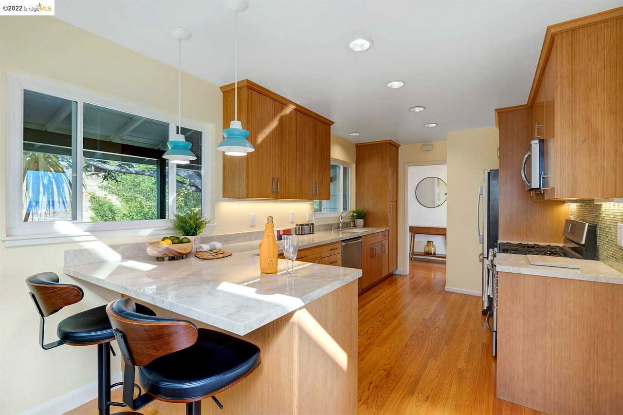 241 Chadbourne Way, Oakland, CA 94619