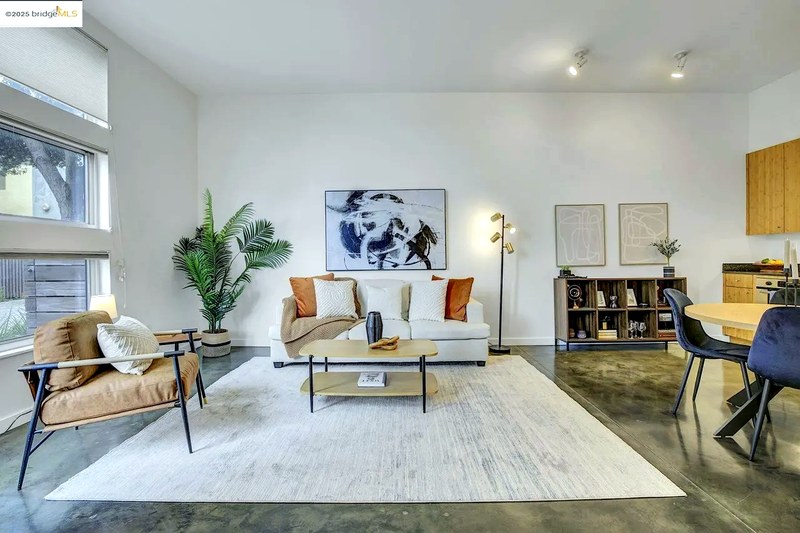 4 Ealing Ln, Oakland, CA 94608 - Photo 9