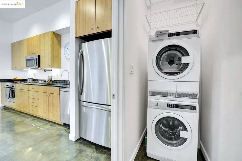 4 Ealing Ln, Oakland, CA 94608 - Photo 14