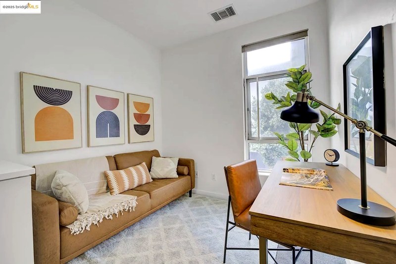 4 Ealing Ln, Oakland, CA 94608 - Photo 16