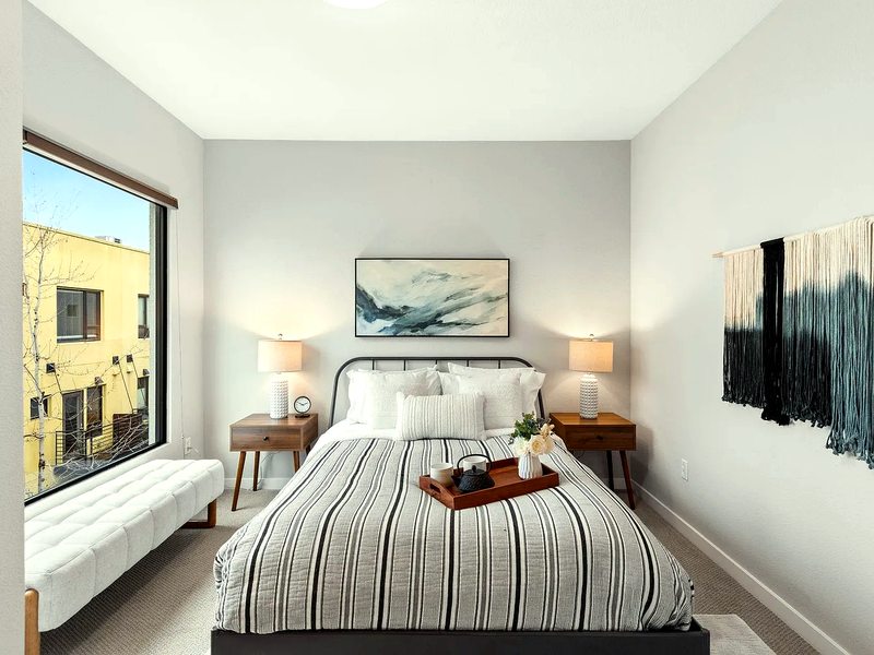 803 Zephyr Dr, Oakland, CA 94607 - Photo 4