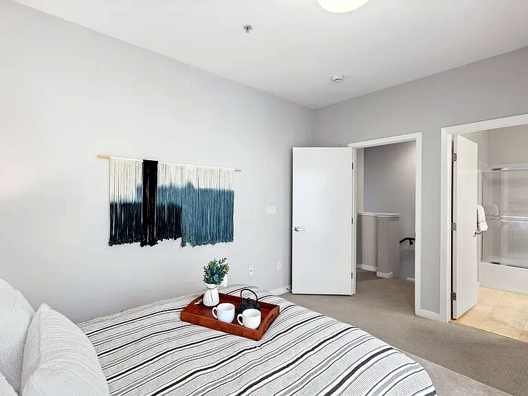 803 Zephyr Dr, Oakland, CA 94607 - Photo 12