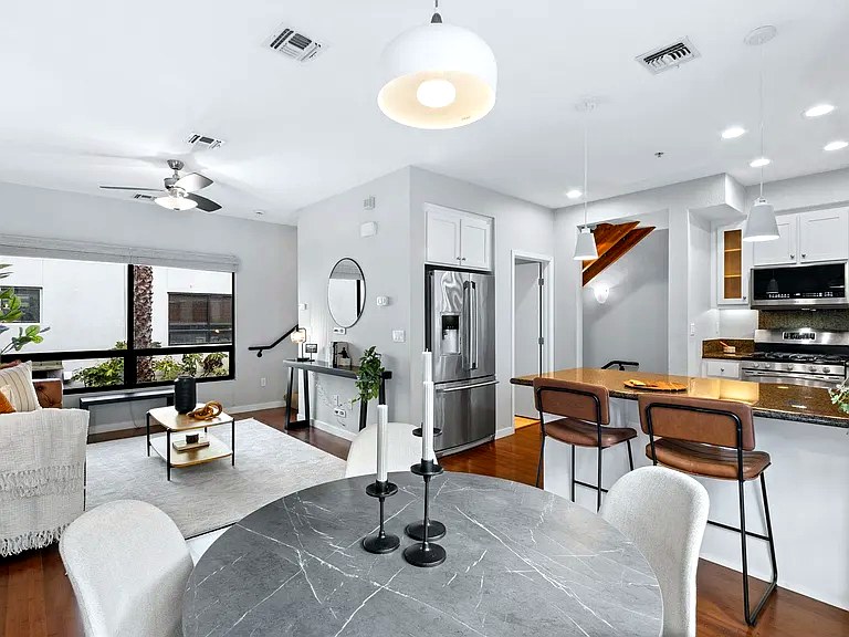 803 Zephyr Dr, Oakland, CA 94607 - Photo 22